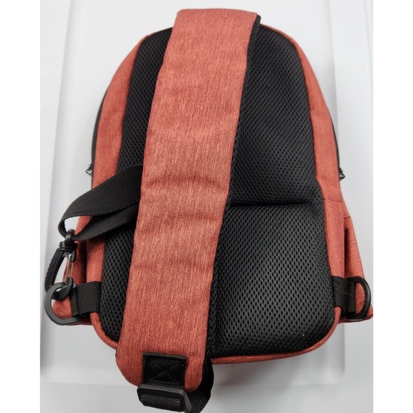 Fitkicks Latitude‎ Active Lifestyle Sling Bag Backpack Red - Picture 2 of 9